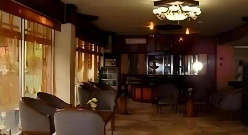 Sahid Kawanua Hotel 2*