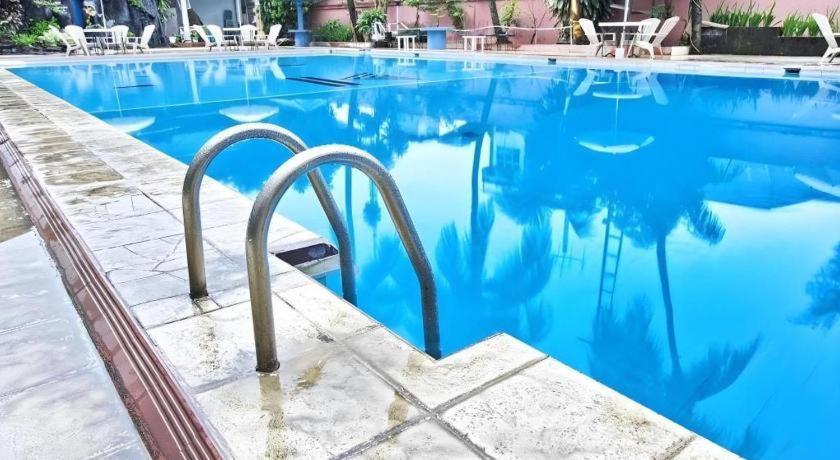 Sahid Kawanua Hotel 2*
